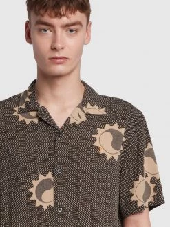 Farah Parker Casual Fit Short Sleeve Shirt In True Navy CLOTHING