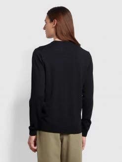 Farah Mullen Merino Wool Crew Neck Jumper In Black Jeans