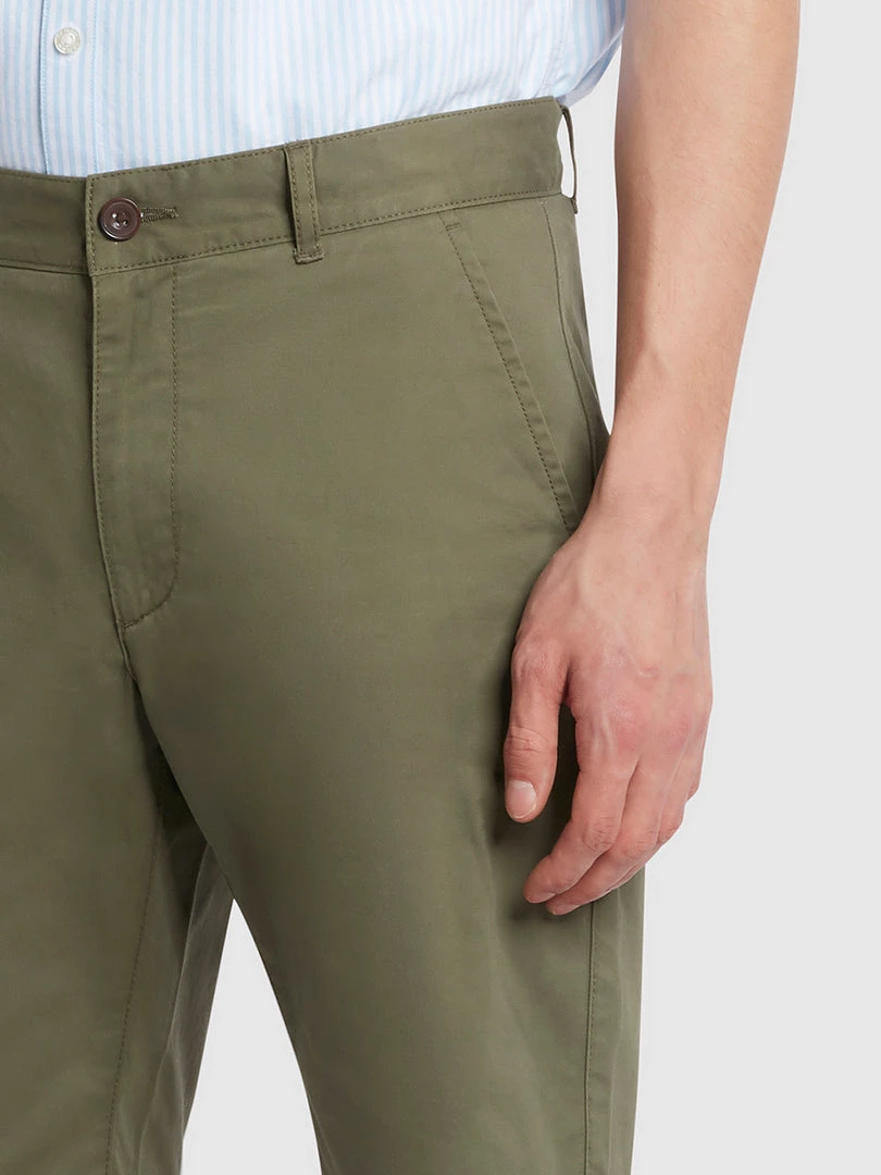 Farah CLOTHING Hawk Organic Cotton Chino Shorts In Vintage Green 5 Farah CLOTHING Hawk Organic Cotton Chino Shorts In Vintage Green