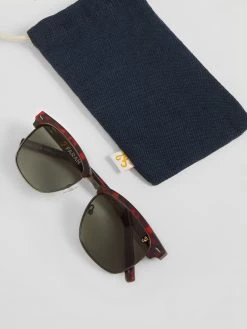 Farah Club Tortoiseshell Sunglasses In Red Jeans