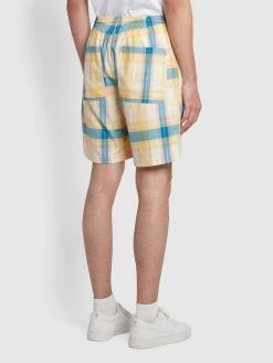 Farah Trehurst Twill Check Shorts In Cream