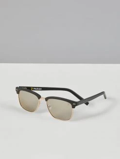 Farah Club Tortoiseshell Sunglasses In Camel
